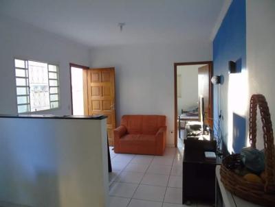 Casa para Venda, em Jacareí, bairro Cidade Salvador, 2 dormitórios, 1 banheiro, 2 vagas