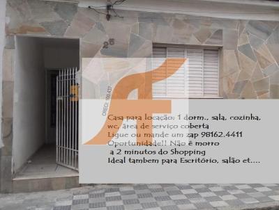 Casa para Locação, em Jacareí, bairro Centro, 1 dormitório, 1 banheiro